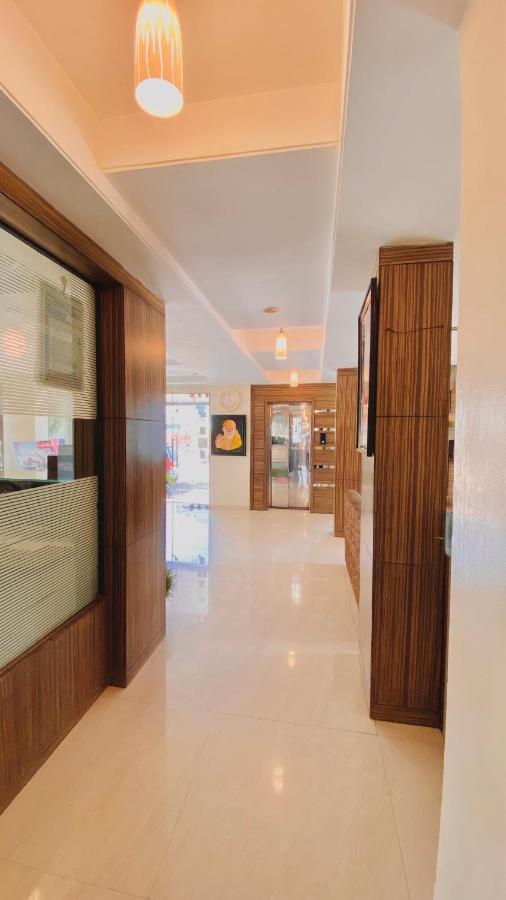 Hotel Sai Gurusthan Shirdi Exterior foto